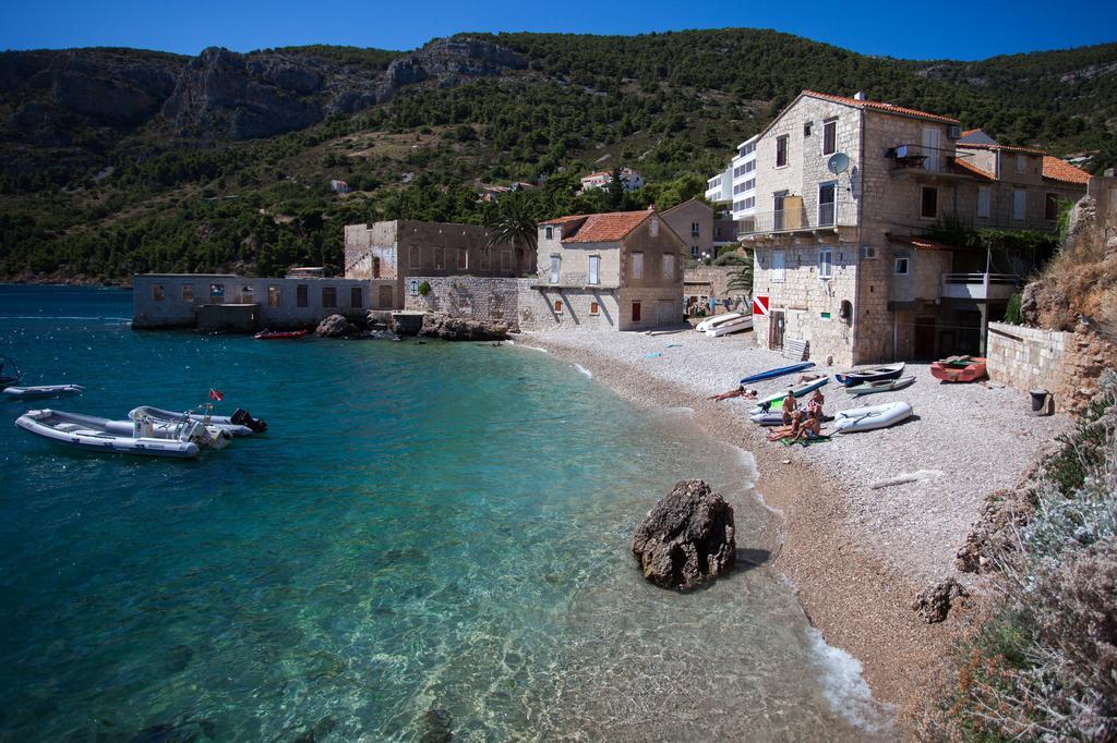 Apartments Kastelani Komiža المظهر الخارجي الصورة