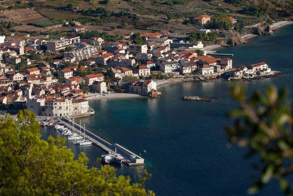 Apartments Kastelani Komiža المظهر الخارجي الصورة