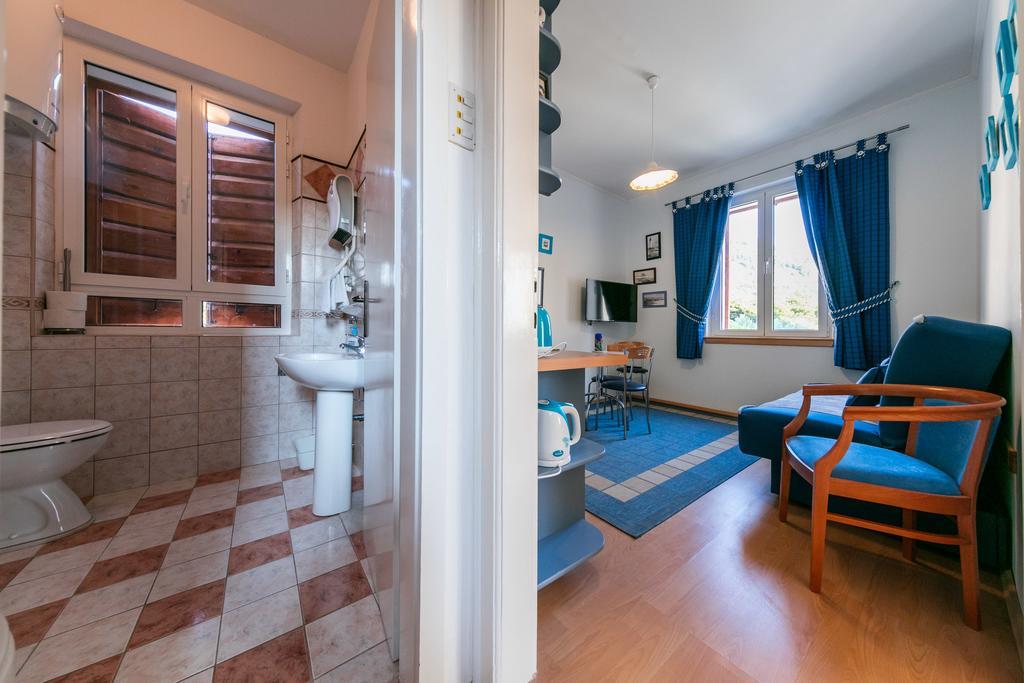 Apartments Kastelani Komiža المظهر الخارجي الصورة