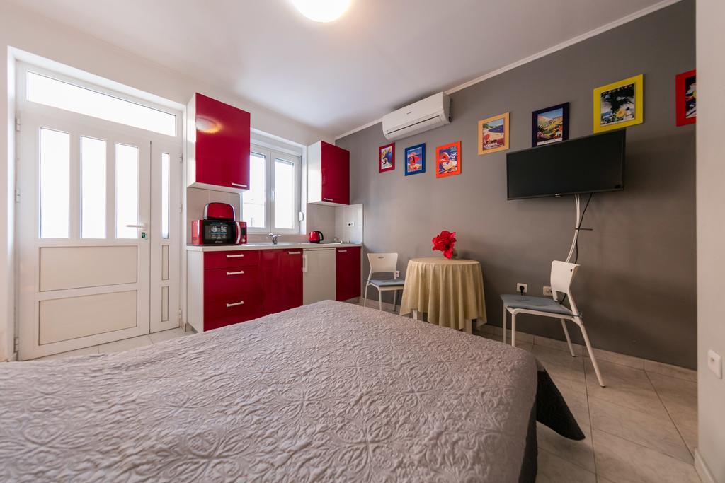 Apartments Kastelani Komiža المظهر الخارجي الصورة