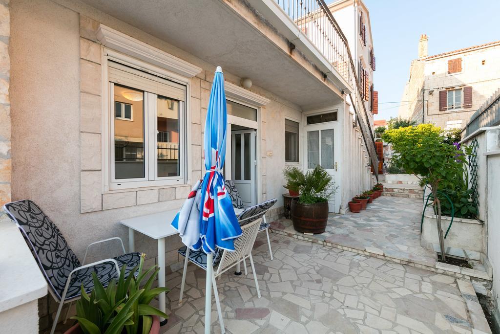 Apartments Kastelani Komiža المظهر الخارجي الصورة
