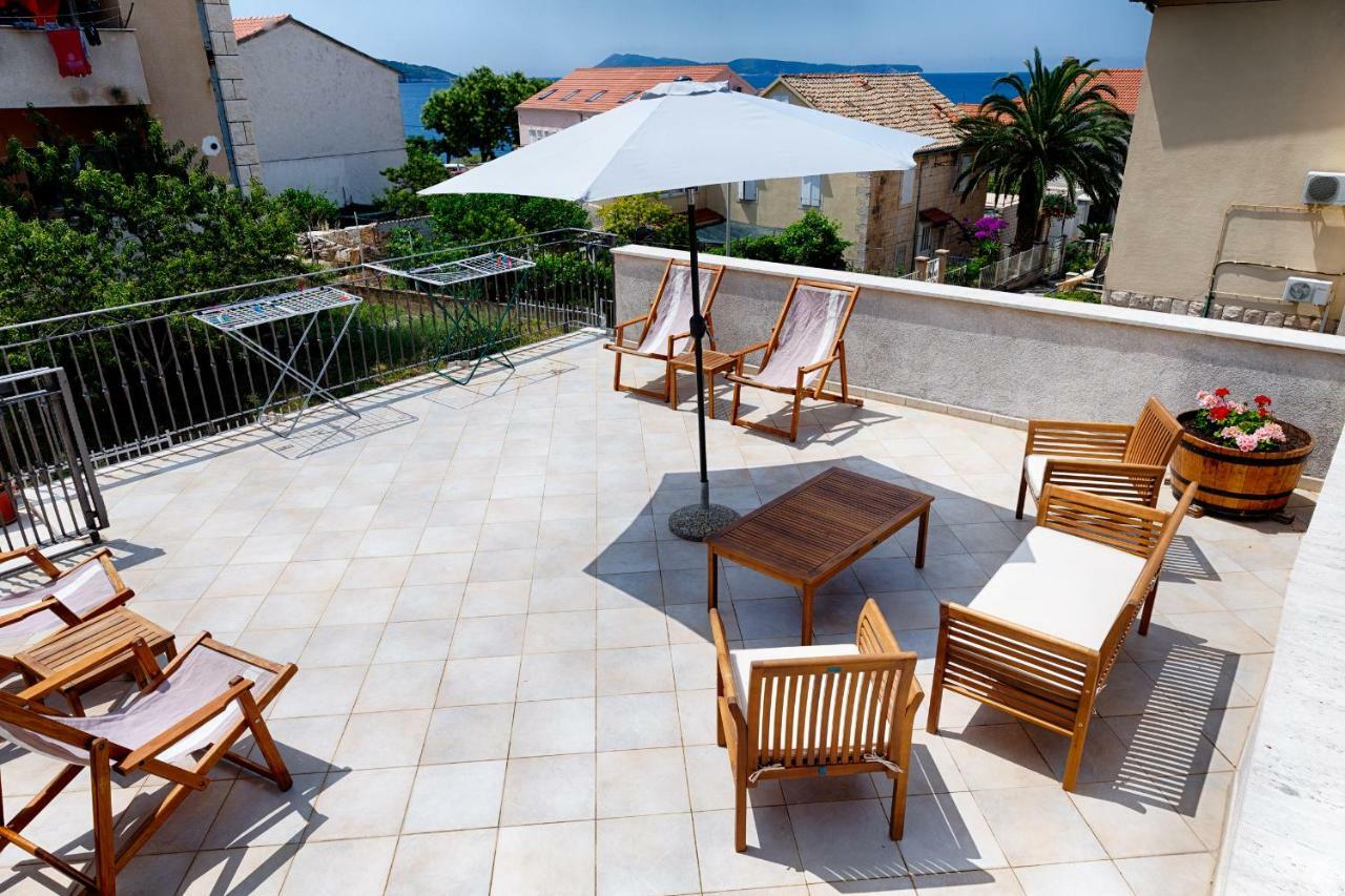 Apartments Kastelani Komiža المظهر الخارجي الصورة